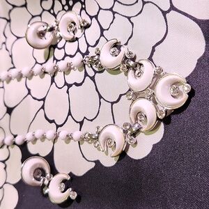 KRAMER VTG *Rare* MCM White and Silver set, GORGEOUS ♡